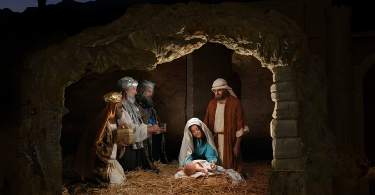 12 Christmas Prayers - Experience Joy!